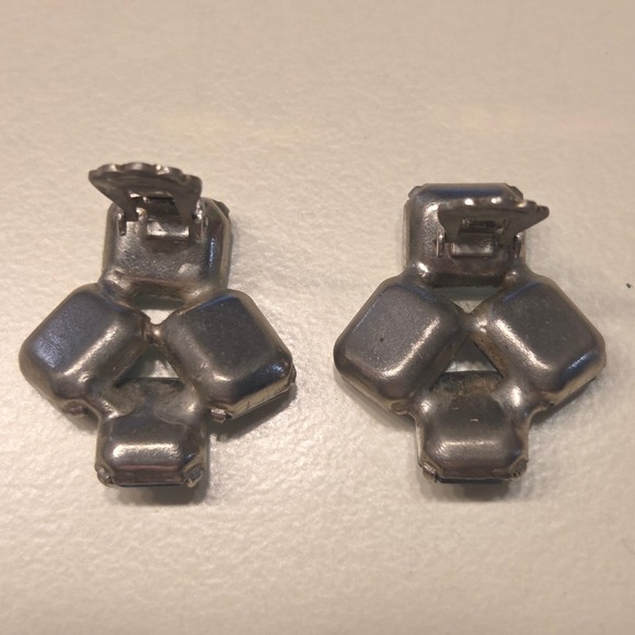 Sparkling Blue Crystal Cluster Earrings Vintage Rhinestone Clip On Mid Century - Picture 3 of 3